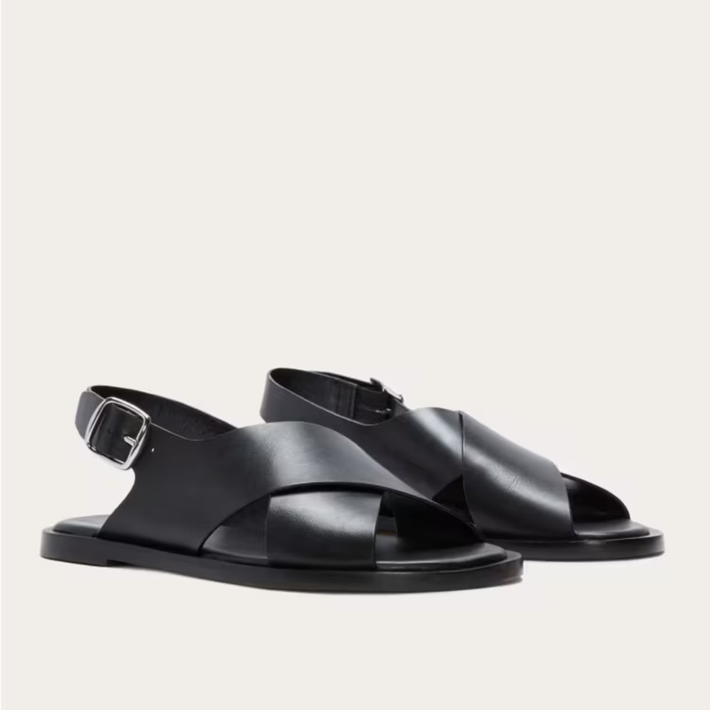 Everlane The City Crossover Sandal in black